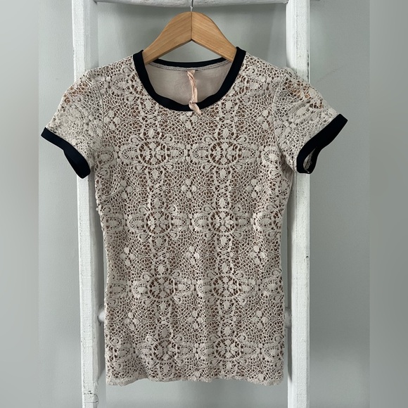 Bailey 44 Cream and Black Lace Short Sleeve elevates tee shirt Top size xs - Picture 2 of 7